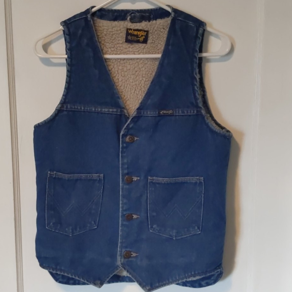 Vintage Wrangler Sherpa lined denim vest